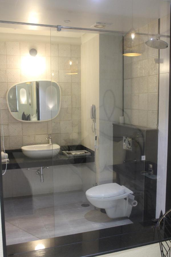 Executive Room Bathtub